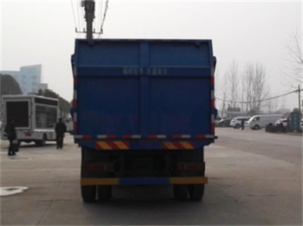 CLW5162ZDJD5型壓縮式對(duì)接垃圾車(chē)_5.jpg