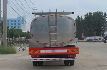 CLW5160GNYB5型鮮奶運(yùn)輸車_5.jpg