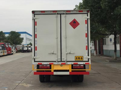 CLW5070XRQH5型易燃?xì)怏w廂式運(yùn)輸車(chē)_5.jpg
