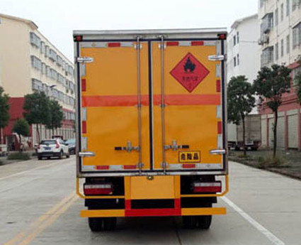 CLW5040XRQD5型易燃氣體廂式運輸車_5.jpg