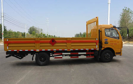 CLW5110TQPD5型氣瓶運(yùn)輸車(chē)_4.jpg