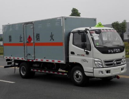 DLQ5080XRYB5型易燃液體廂式運(yùn)輸車(chē)_1.jpg
