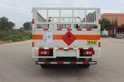 SCS5080TQPBJ型氣瓶運(yùn)輸車(chē)_5.jpg