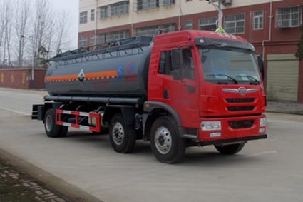 CLW5257GFWC5型腐蝕性物品罐式運(yùn)輸車(chē)_1.jpg