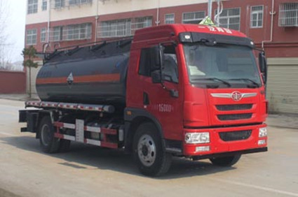 CLW5162GFWC5型腐蝕性物品罐式運輸車_1.jpg