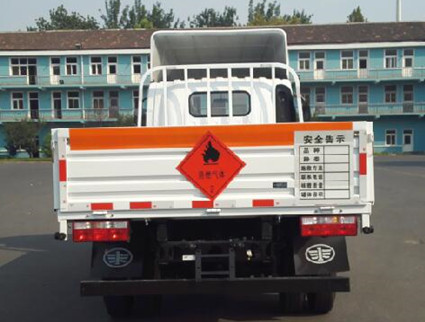 CA5045TQPP40K17L1E5A84型氣瓶運輸車_5.jpg