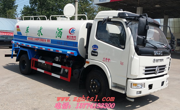 東風(fēng)多利卡灑水車.jpg