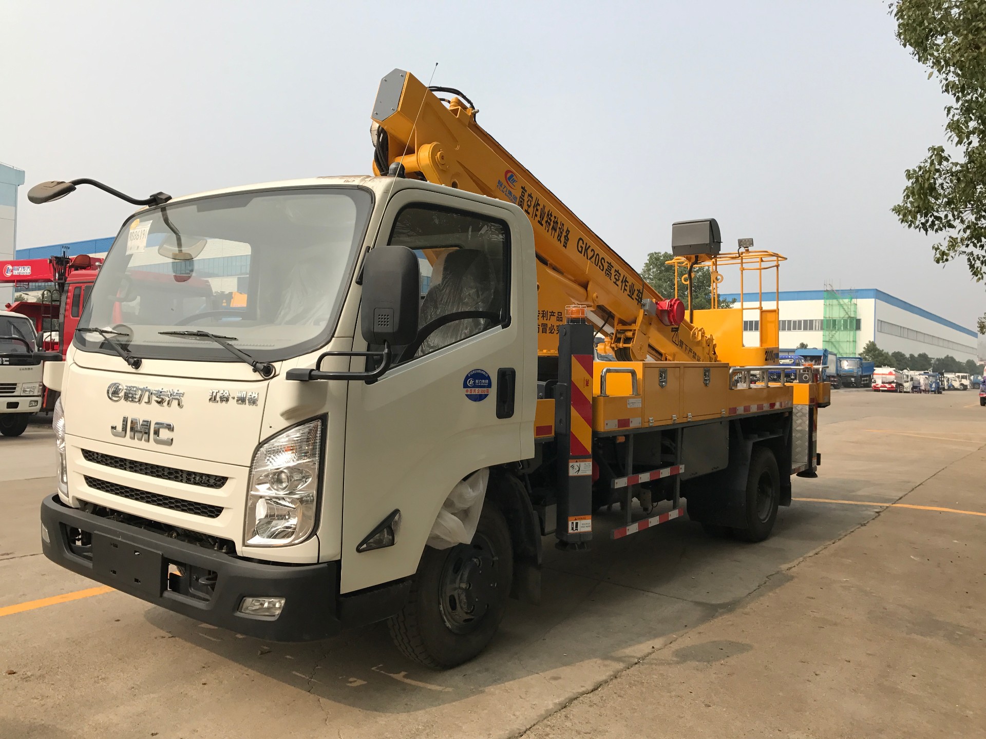 伸縮高空作業(yè)車002.jpg