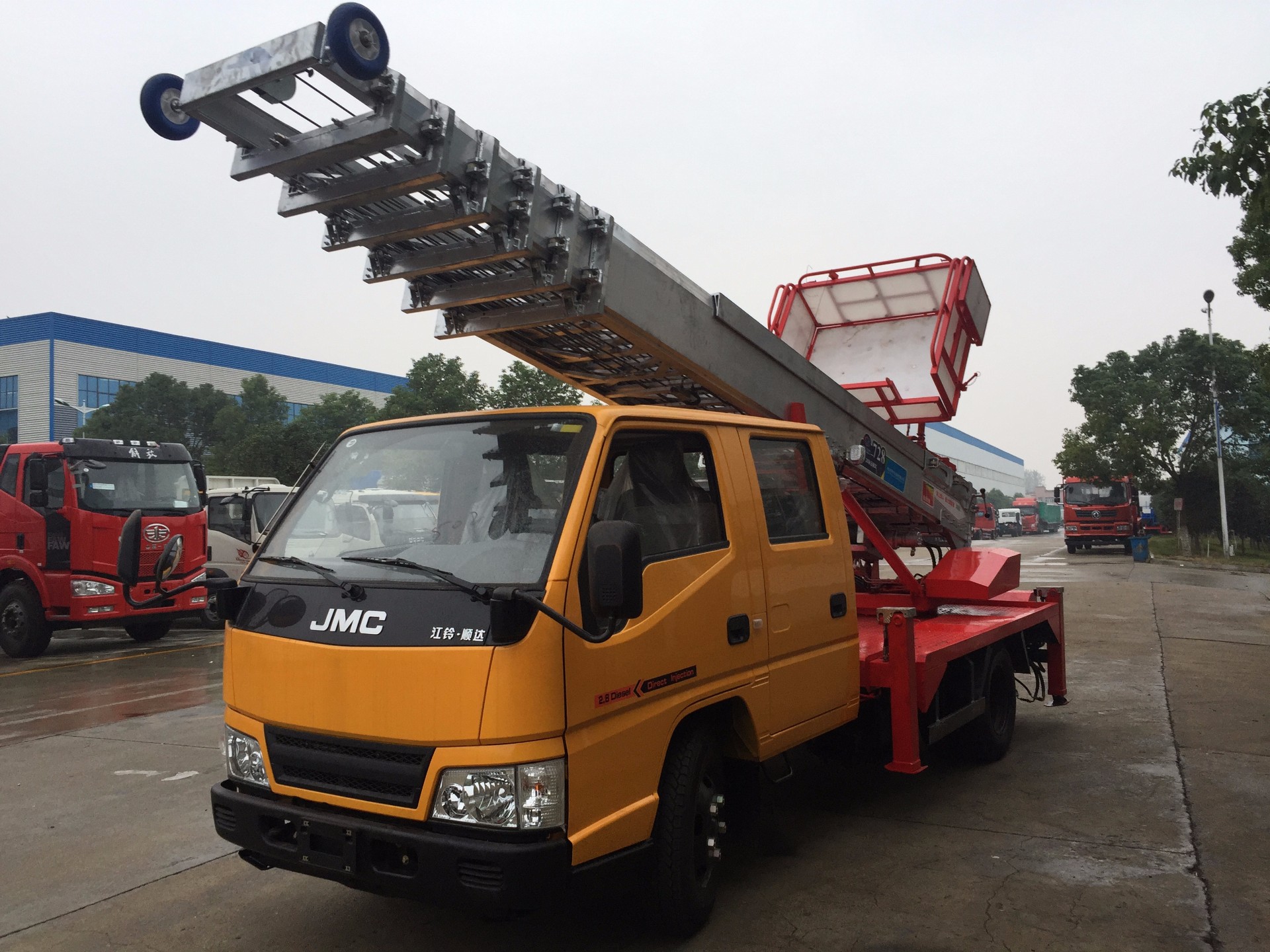 云梯搬家車003.jpg